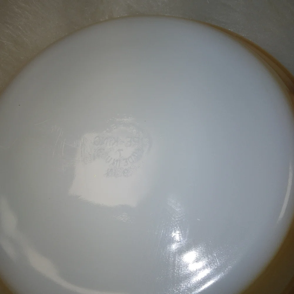 VINTAGE FIRE KING 9 Peach Luster 9 inch pie plate, VGUC